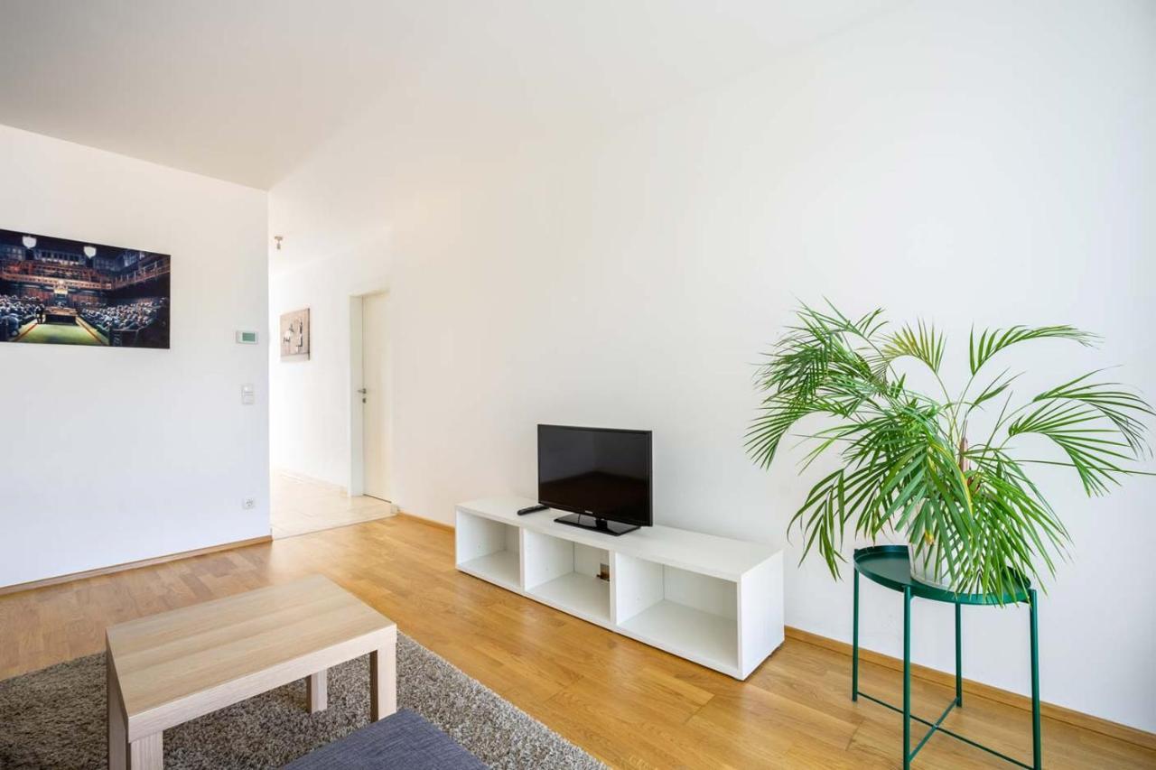 Donaufeld Living - Modernes Und Helles Apartment Виена Екстериор снимка
